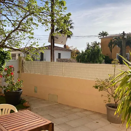 Apartment T2 50 M2 Jardin Proche Des Plages *